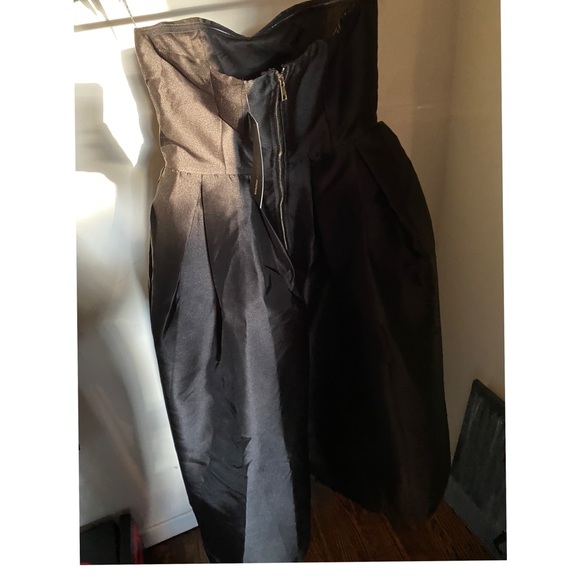 Black strapless dress - Picture 2 of 2